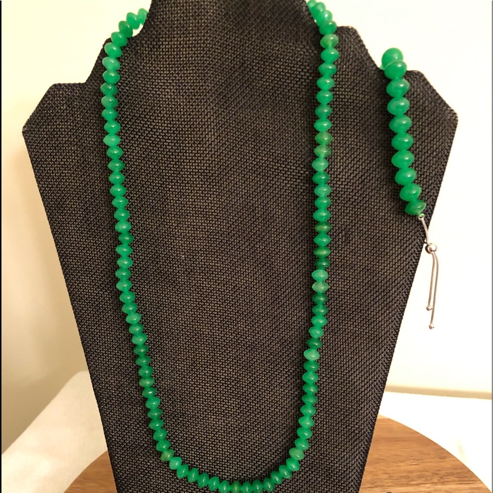 Jade Necklace and Bracelet - Picture 2 of 5